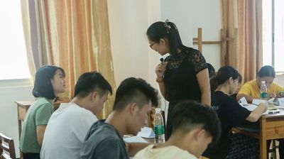 问鼎在线(中国)顺利开展SYB创业培训