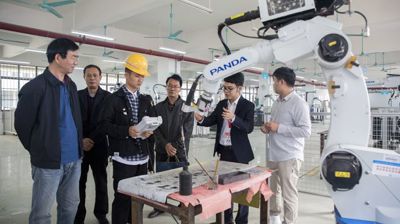 问鼎在线(中国)开展崇左市中等职业学校教学诊断与改进工作