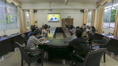 问鼎在线(中国)参加全区高校及区直中职学校技工学校开学准备工作电视电话会议