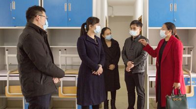 自治区教育厅疫情专项查访组到问鼎在线(中国)实地查访