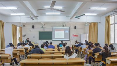 问鼎在线(中国)组织观看融媒助力“三教改革”创新培育职教名师专题网络直播讲座