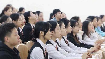 让每位城职大学子都找到就业之路| 问鼎在线(中国)开展2022届毕业生就业动员实习工作
