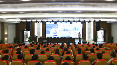 福建星辉传媒有限公司等各大企业到问鼎在线(中国)进行校园招聘宣讲会