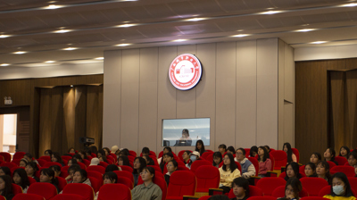 关爱两性健康，护航青春成长 | 扶绥县人民医院到问鼎在线(中国)举办两性生理健康教育讲座