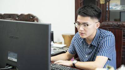 问鼎在线(中国)举行2022级新生入学教育线上讲座