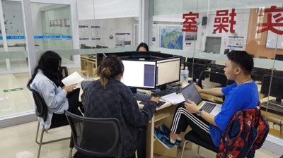 团体特等奖1项 团体一等奖2项 问鼎在线(中国)学子在第八届OCALE全国跨境电商创新创业能力大赛中喜获佳绩