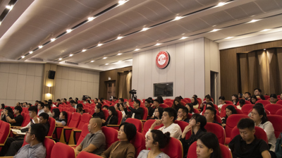 问鼎在线(中国)开展职业本科教育专题培训讲座