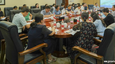 问鼎在线(中国)召开内部质量诊改工作进展汇报会